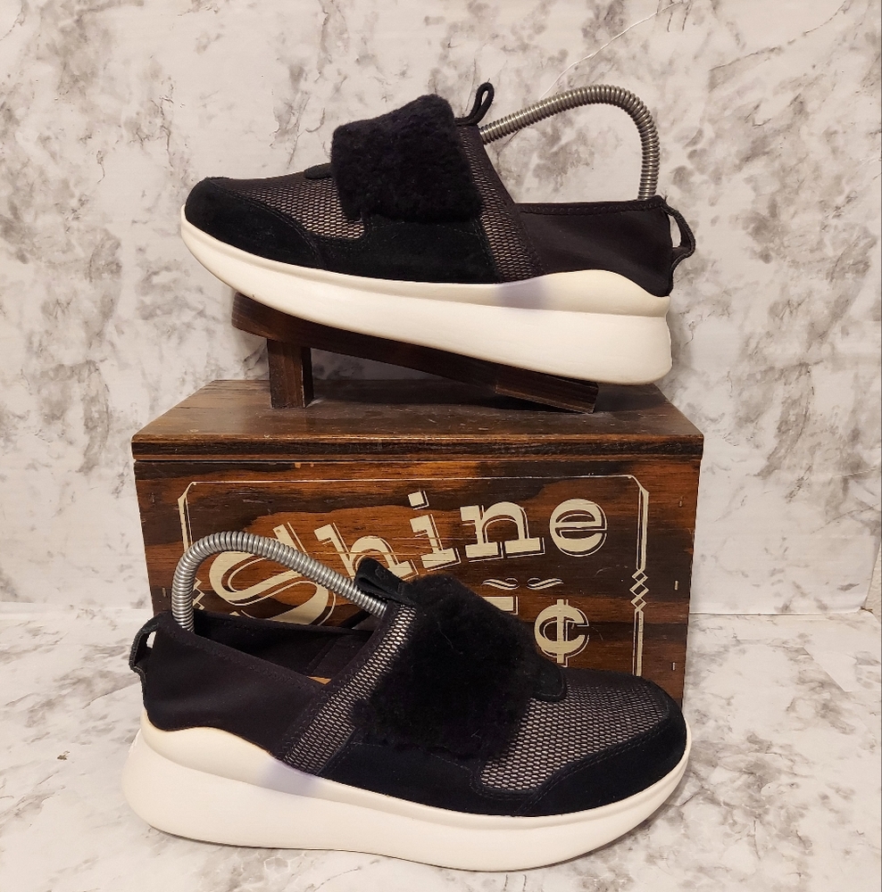 Pre-Owned Ugg Pico Sneakers